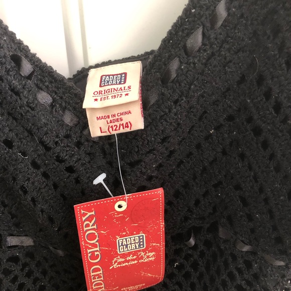 Top - Picture 4 of 4